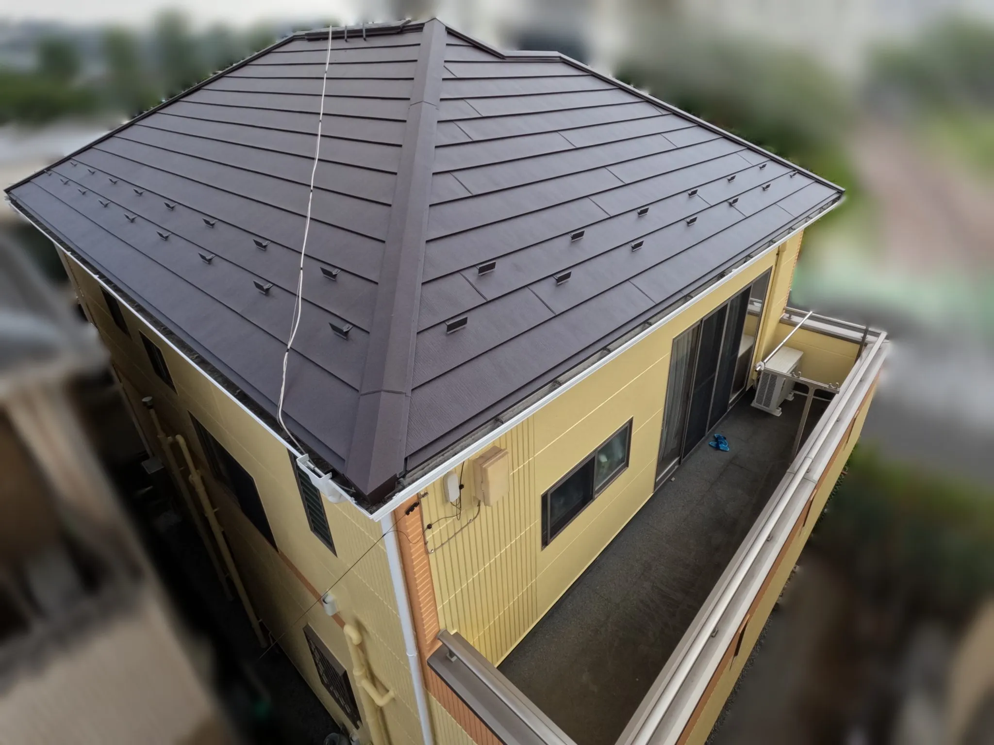 草加市　T様　屋根カバー工法工事　施工事例　施工後